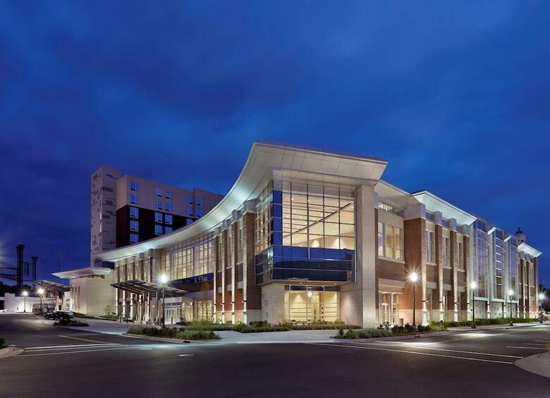 Hotel Doubletree By Hilton Lawrenceburg