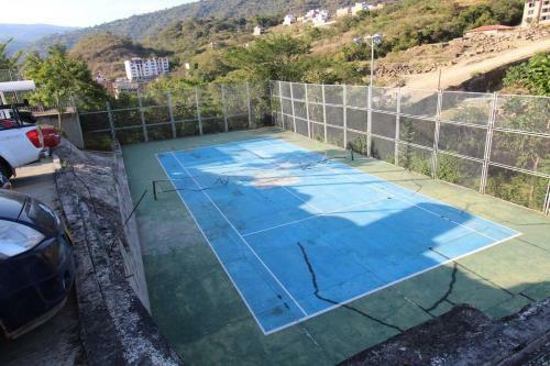 Apartamento, C�modo, Con Vista, Balc�n Y Piscina.