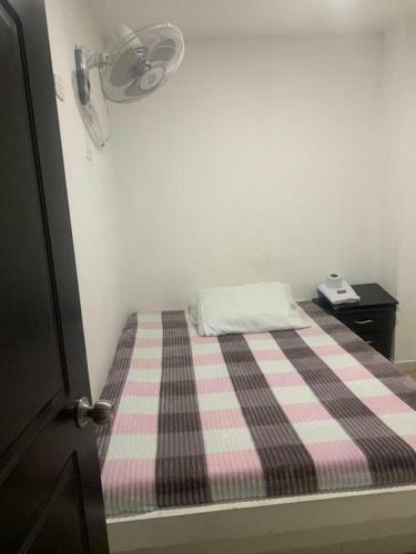 Hostal Hotel La Fresa L&g
