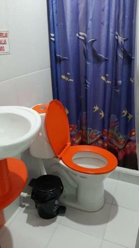 Hostal Hotel La Fresa L&g