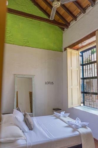 Lotus Hotel