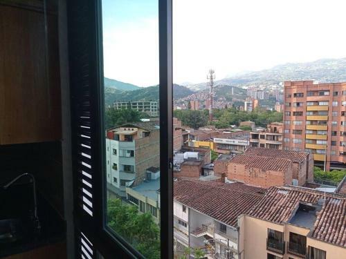 Apartaestudio Completo En Laureles