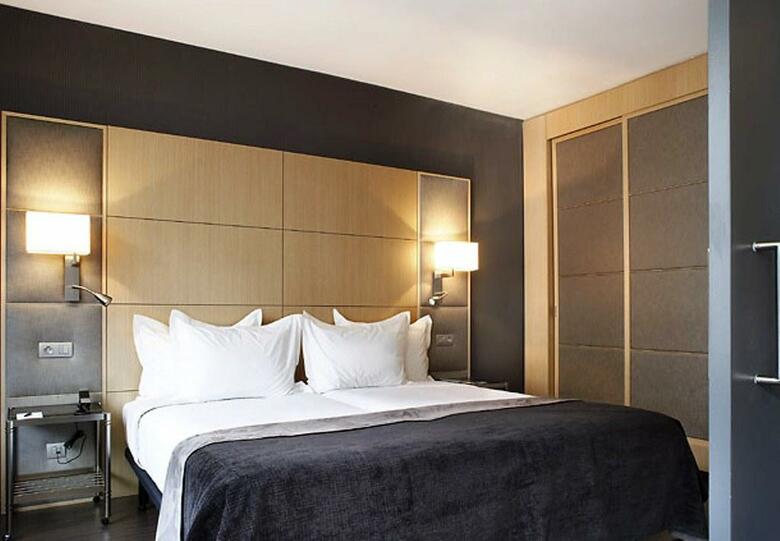 AC Hotel Victoria Suites By Marriott