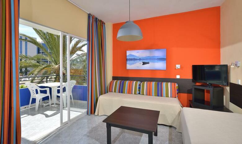 Apartamentos Sol Lunamar