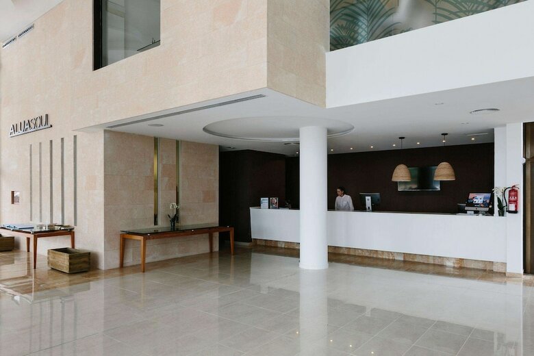 Hotel Marina Delfin Verde