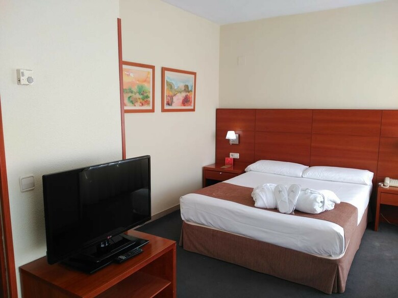 Hotel Silken Torre Garden
