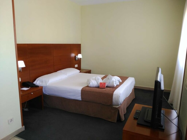 Hotel Silken Torre Garden