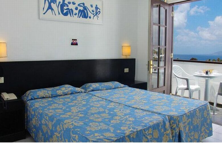 Apartamentos Plaza Azul