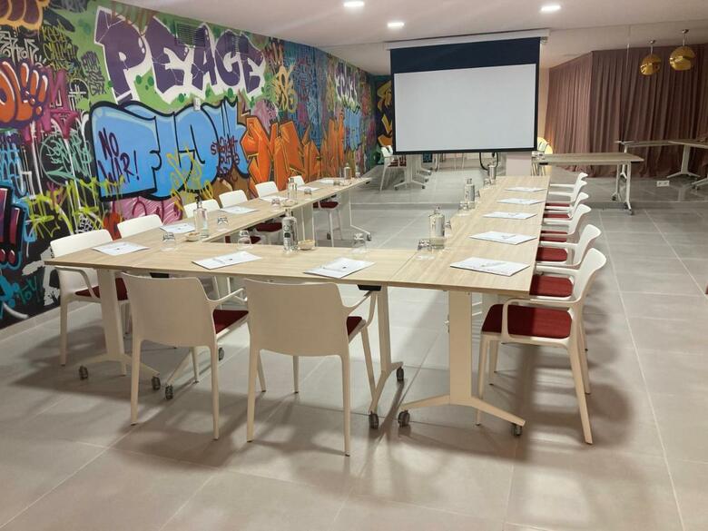 Hotel Dormirdcine Alicante