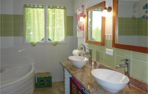 Holiday Home Vileneuve Les Beziers Rue De Parc