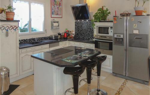 Holiday Home Vileneuve Les Beziers Rue De Parc
