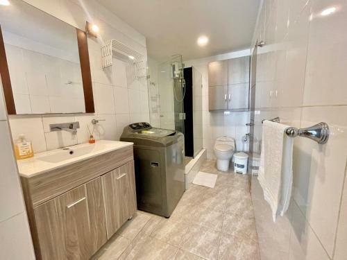 Apartamento C�modo Apto Con Vista Al Mar