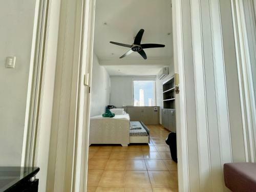 Apartamento C�modo Apto Con Vista Al Mar