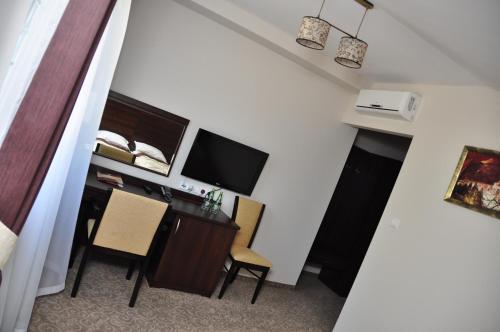 Hotel Dw�r Dwikozy