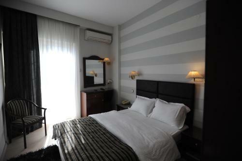 Lingos Hotel