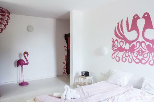 Hostal Lalala Arthotel & Wine Bar
