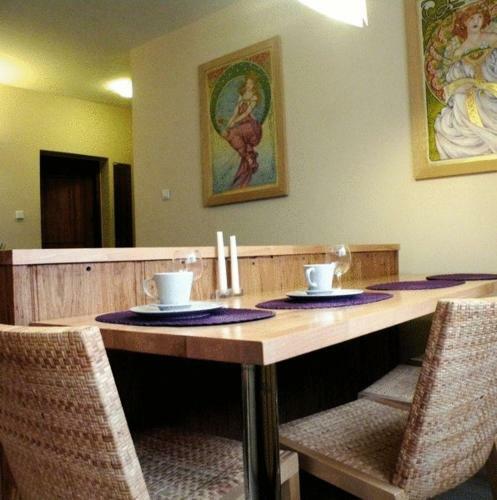 Aparthouse