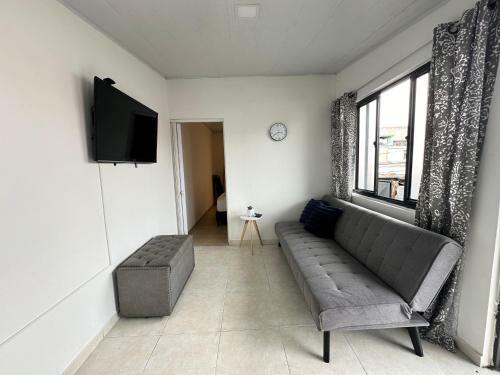 C�modo Apartamento Cerca Al Aeropuerto