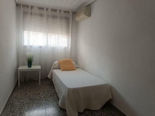 Apartamento Agradable Piso En El Caba�al Cerca De La Playa