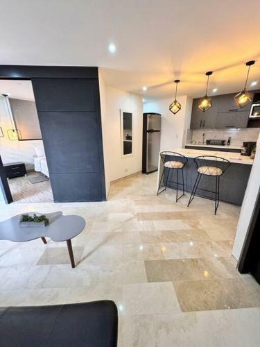 Apartamento En Laureles Con Balc�n