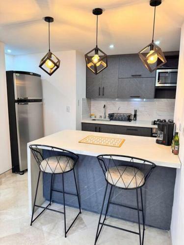 Apartamento En Laureles Con Balc�n