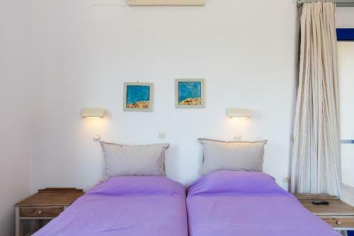 Hostal Voukelari Rooms