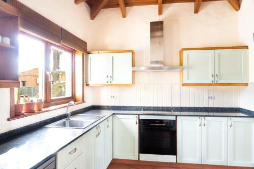 Hostal Villa Helda - Private Bedroom In A Shared Villa Of 4 Bedroom