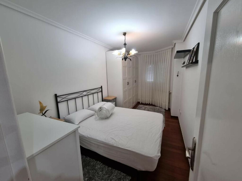 Apartamento Bajo Con Jardin En Cartes
