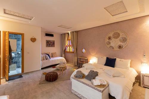 Hostal Riad Miel & Une Nuit