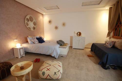 Hostal Riad Miel & Une Nuit