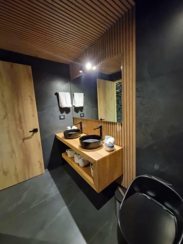 Maranatha. Grotto & Boutique+hydrotherapy