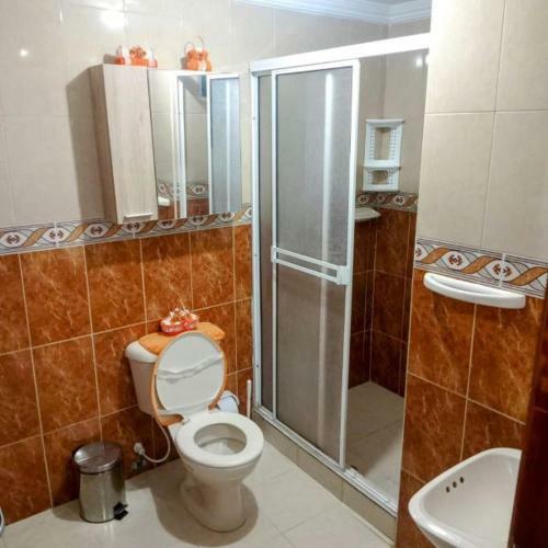 Estupendo Apartamento Familiar En Edificio Los Balcones