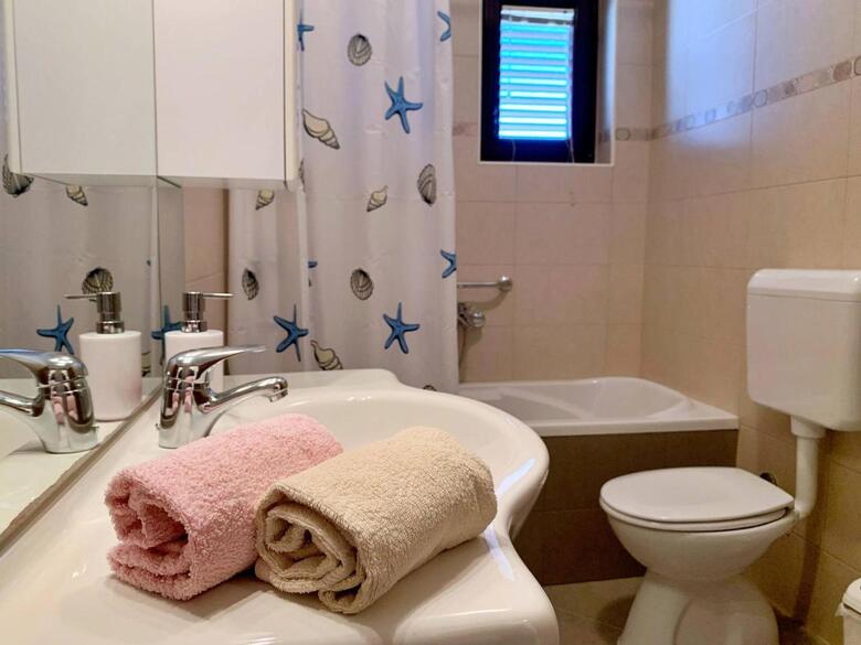 Apartamento Nuevo Loft En Laureles Con A/c