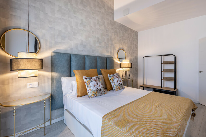 Apartamentos Puerta Elvira Suites 3000
