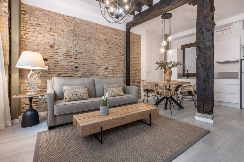 Apartamentos Puerta Elvira Suites 3000