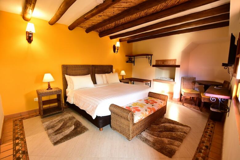 Hotel Campanario De La Villa