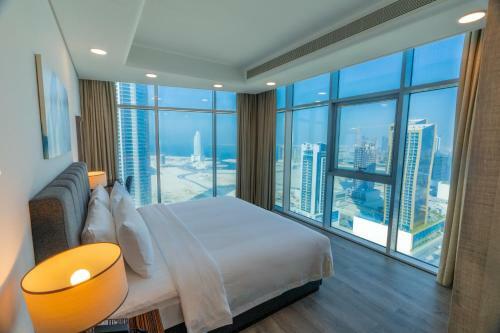 S Plaza Suites Hotel