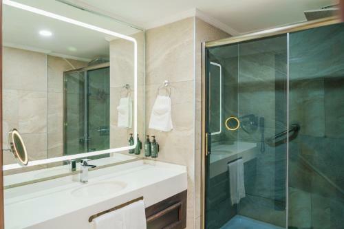 Hotel Ramada Plaza By Wyndham Silivri