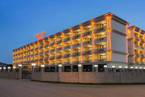 Hotel Ramada Plaza By Wyndham Silivri