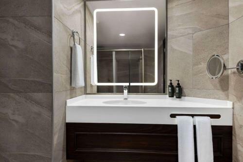 Hotel Ramada Plaza By Wyndham Silivri