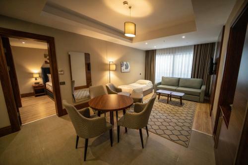Seven For Life Thermal Hotel