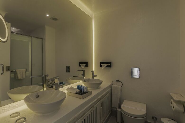 Hotel Tanoak Resort