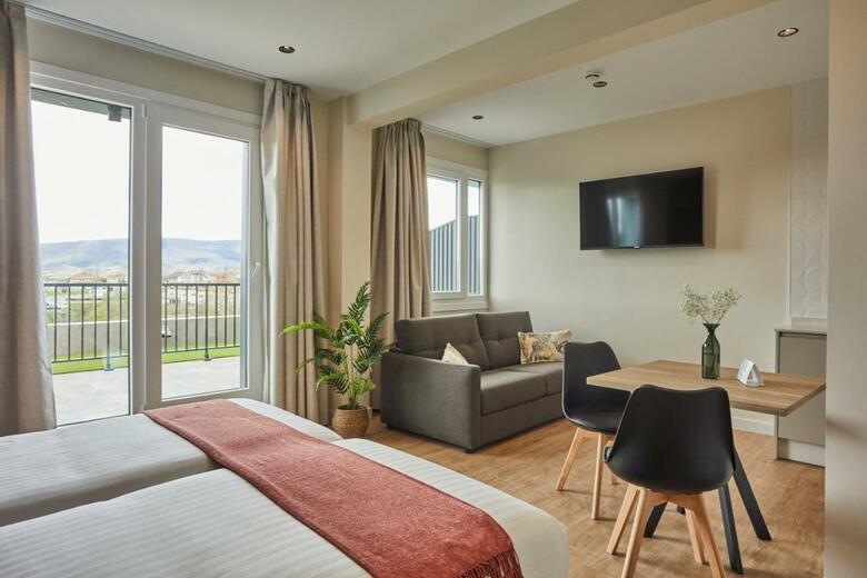 Apartamentos Silken Fontibre Iberia & Spa