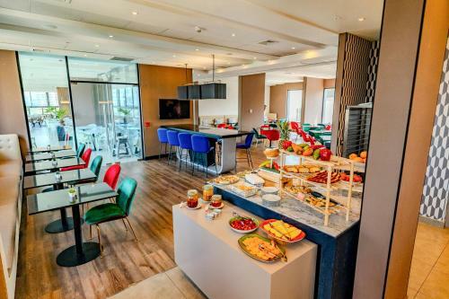 Hotel Hampton By Hilton Santiago Las Condes