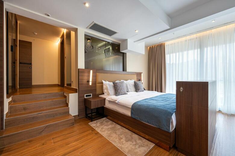 Hotel De'andros Virpazar