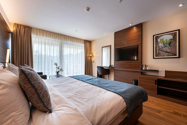 Hotel De'andros Virpazar