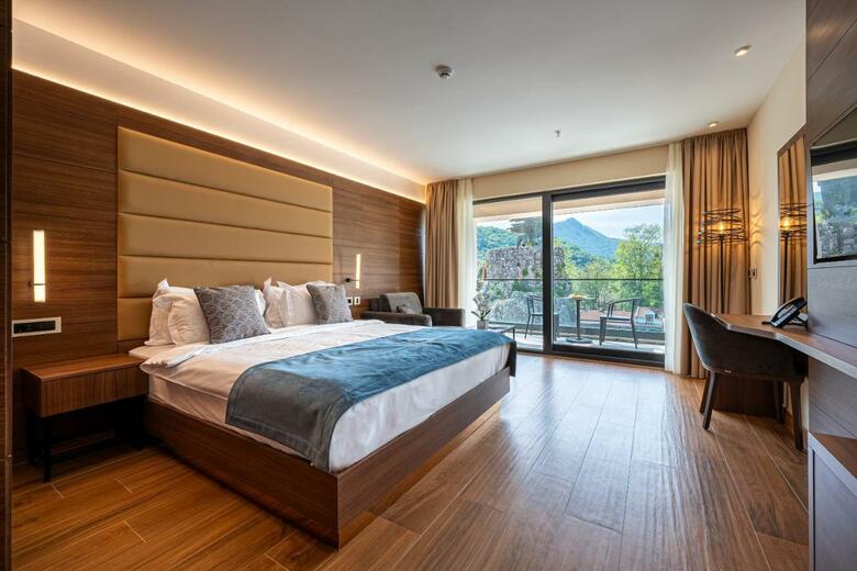 Hotel De'andros Virpazar