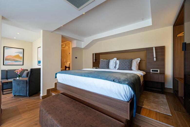 Hotel De'andros Virpazar