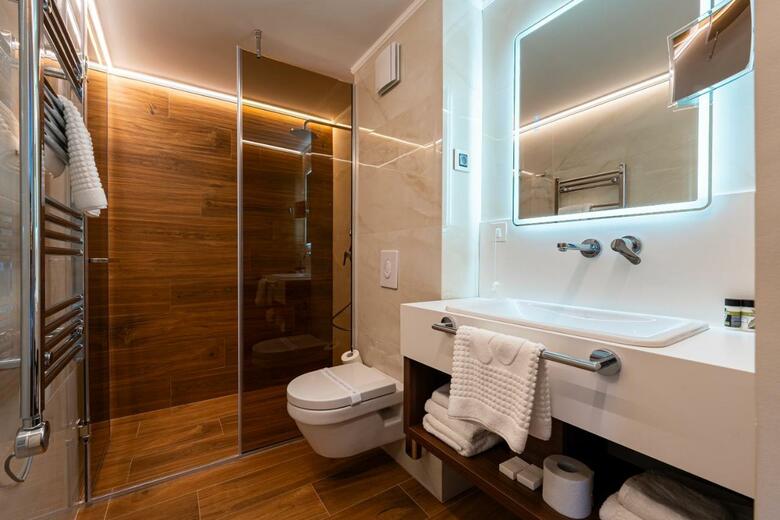 Hotel De'andros Virpazar