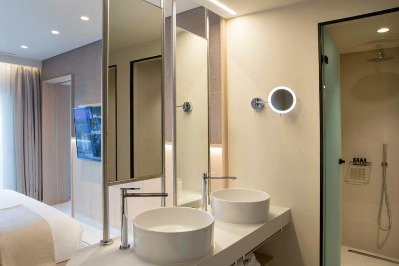 Cora Hotel & Spa